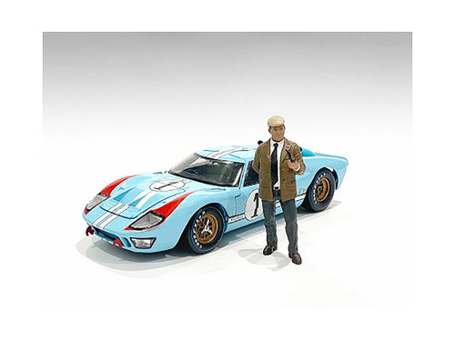 "Race Day 2" Figurine III for 1/24 Scale Models by American Diorama-0